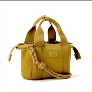RARE Dagne Dover XS Landon in Bark - EUC, with rope strap!
